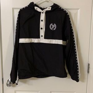 PINK XS/S black and white lined anarok.